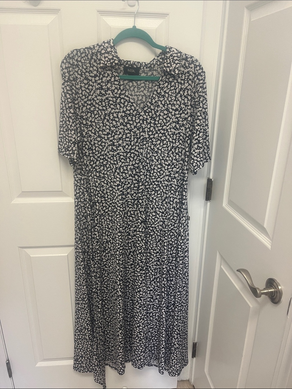 MSK Black and White Floral Collared Maxi Dress